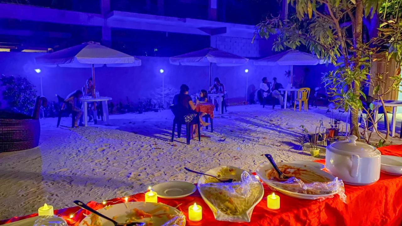 Leisure Inn Guest House Bodufolhudhoo 외부 사진