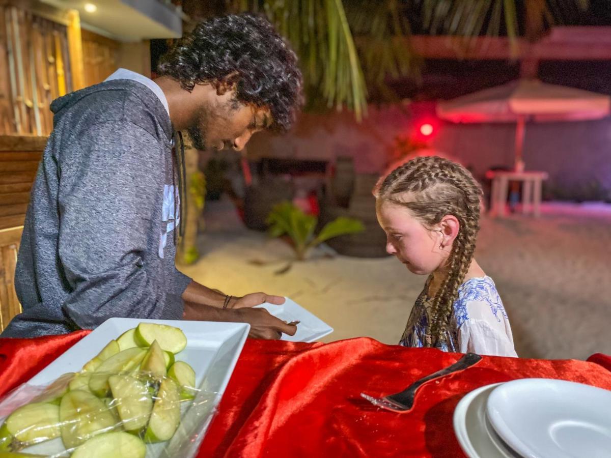 Leisure Inn Guest House Bodufolhudhoo 외부 사진